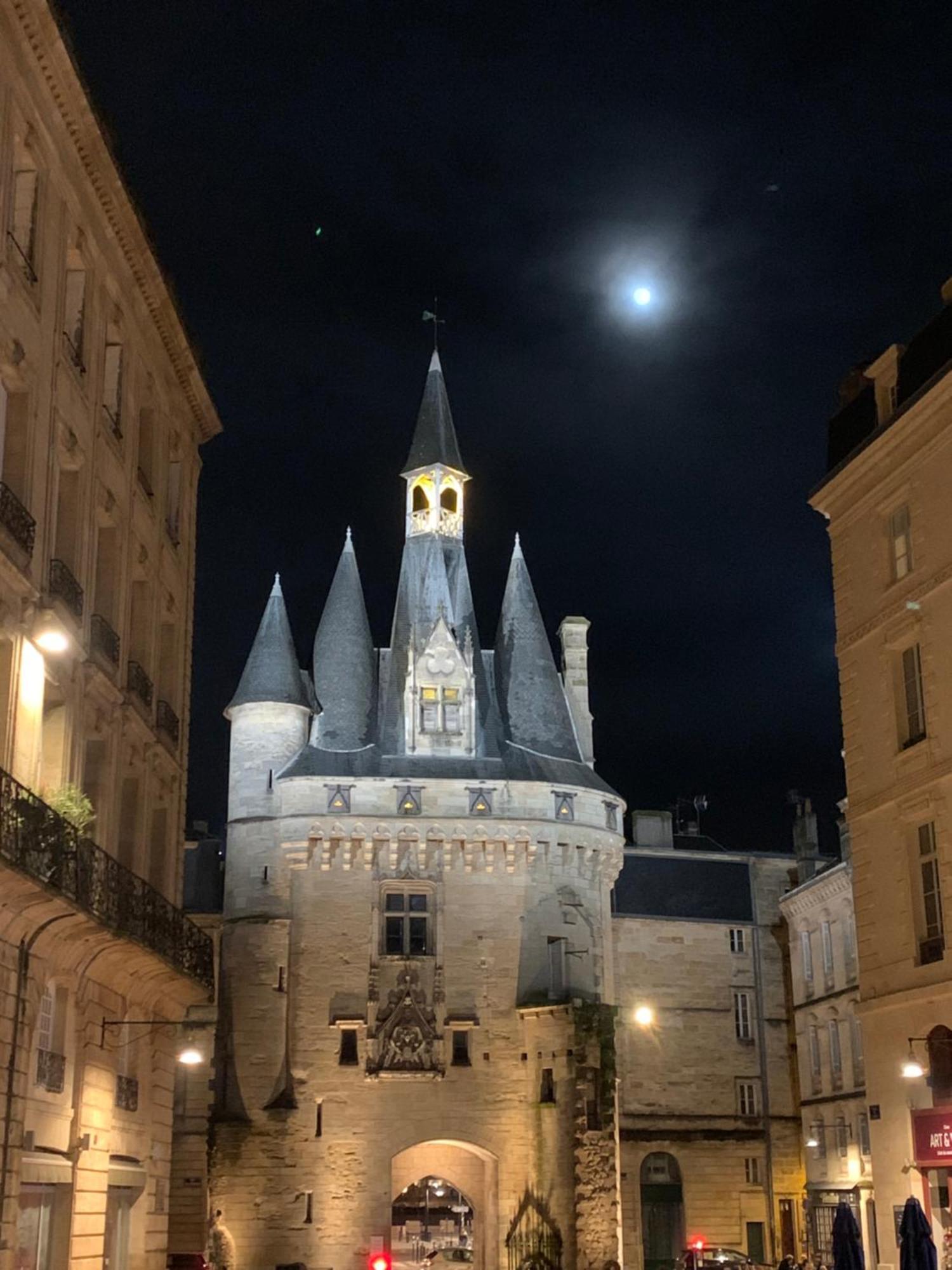 Bel Appartement Renove - Place Du Palais Avec Parking Bordeaux Kültér fotó