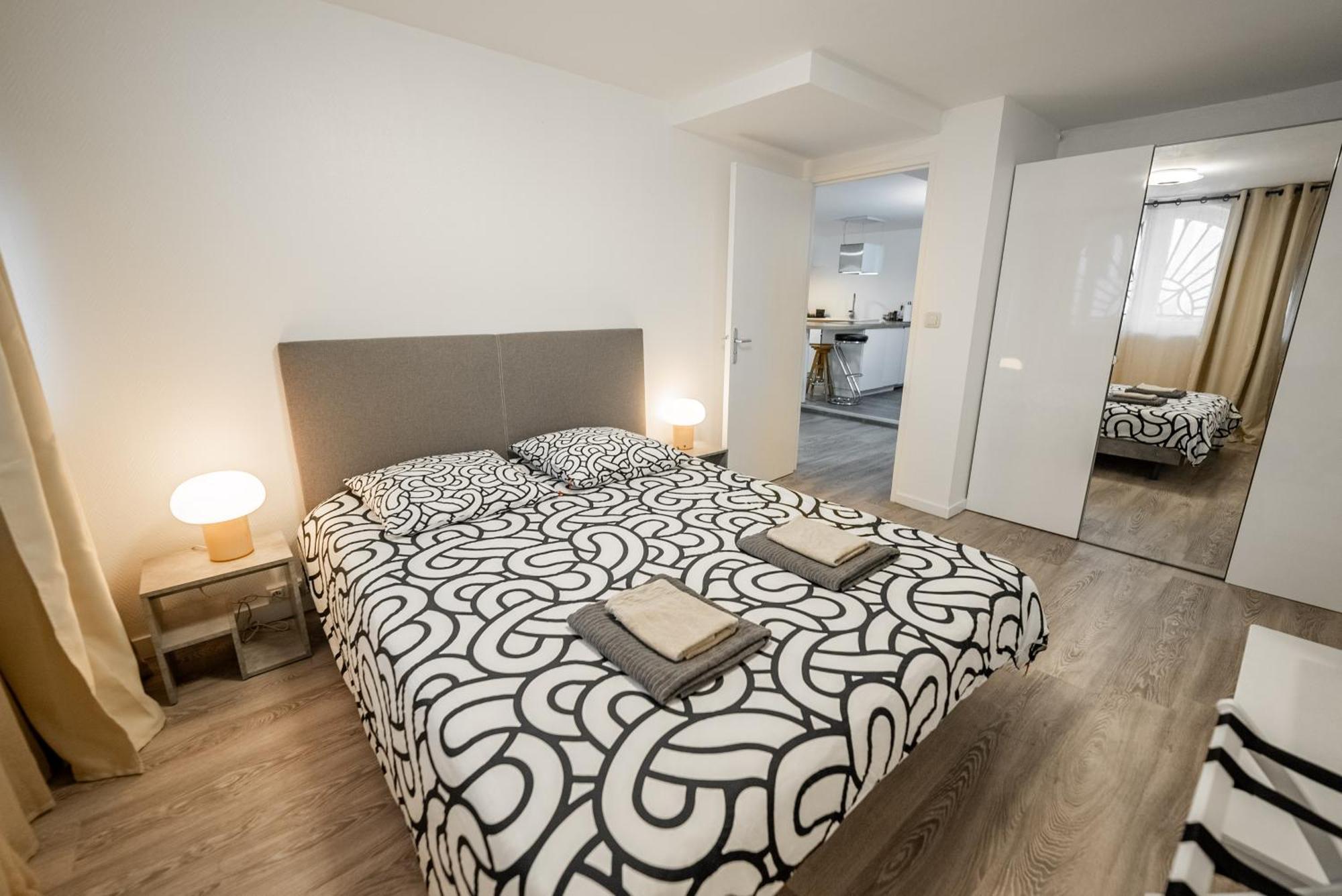 Bel Appartement Renove - Place Du Palais Avec Parking Bordeaux Kültér fotó