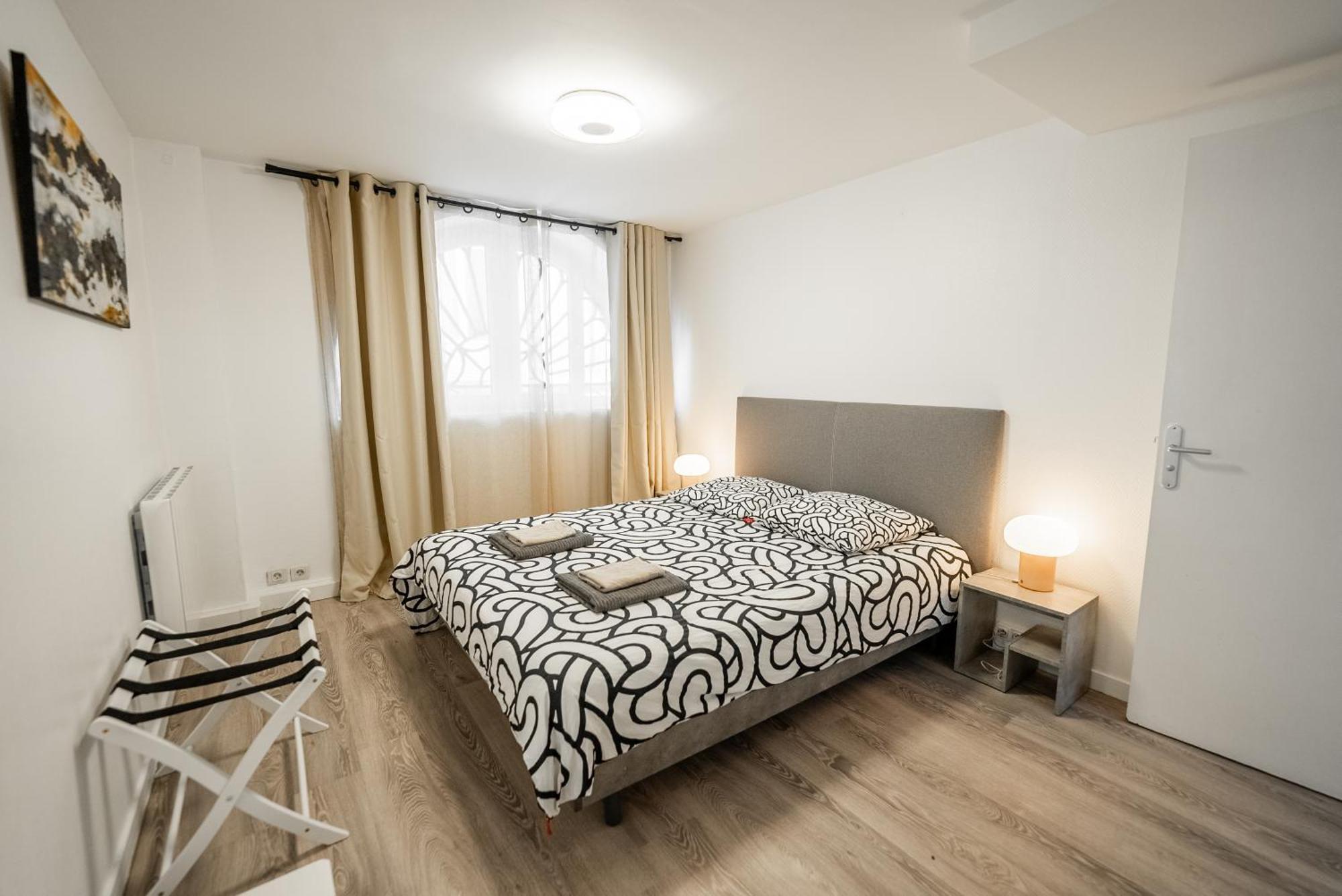 Bel Appartement Renove - Place Du Palais Avec Parking Bordeaux Kültér fotó